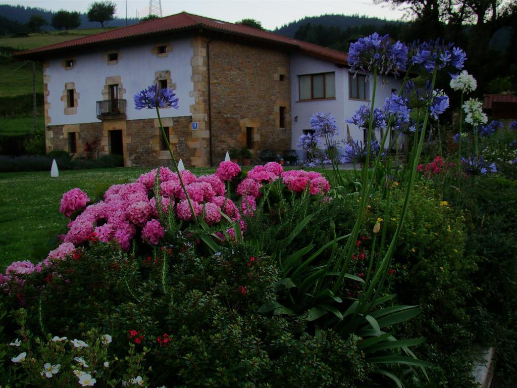 Hotel Urune Muxika Εξωτερικό φωτογραφία